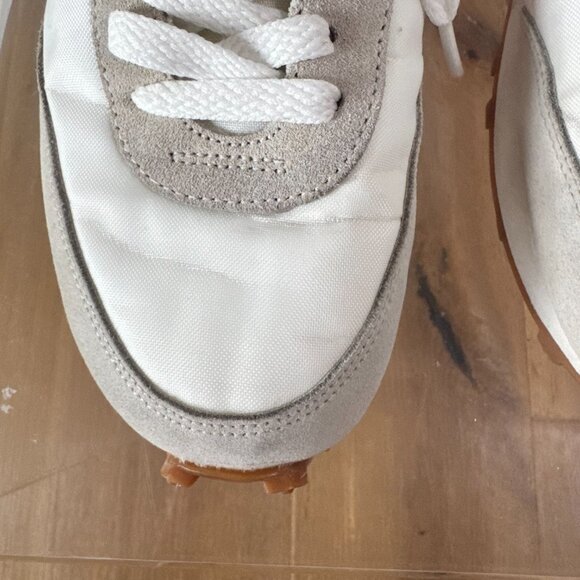 Nike Daybreak Sneakers Summit White & University Red Size 6.5 Retro Streetwear - Picture 13 of 16